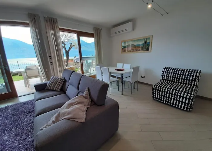 Bmp Apartment Deluxe 2 Jacuzzi Riscaldata Privata Vista Lago Di Garda