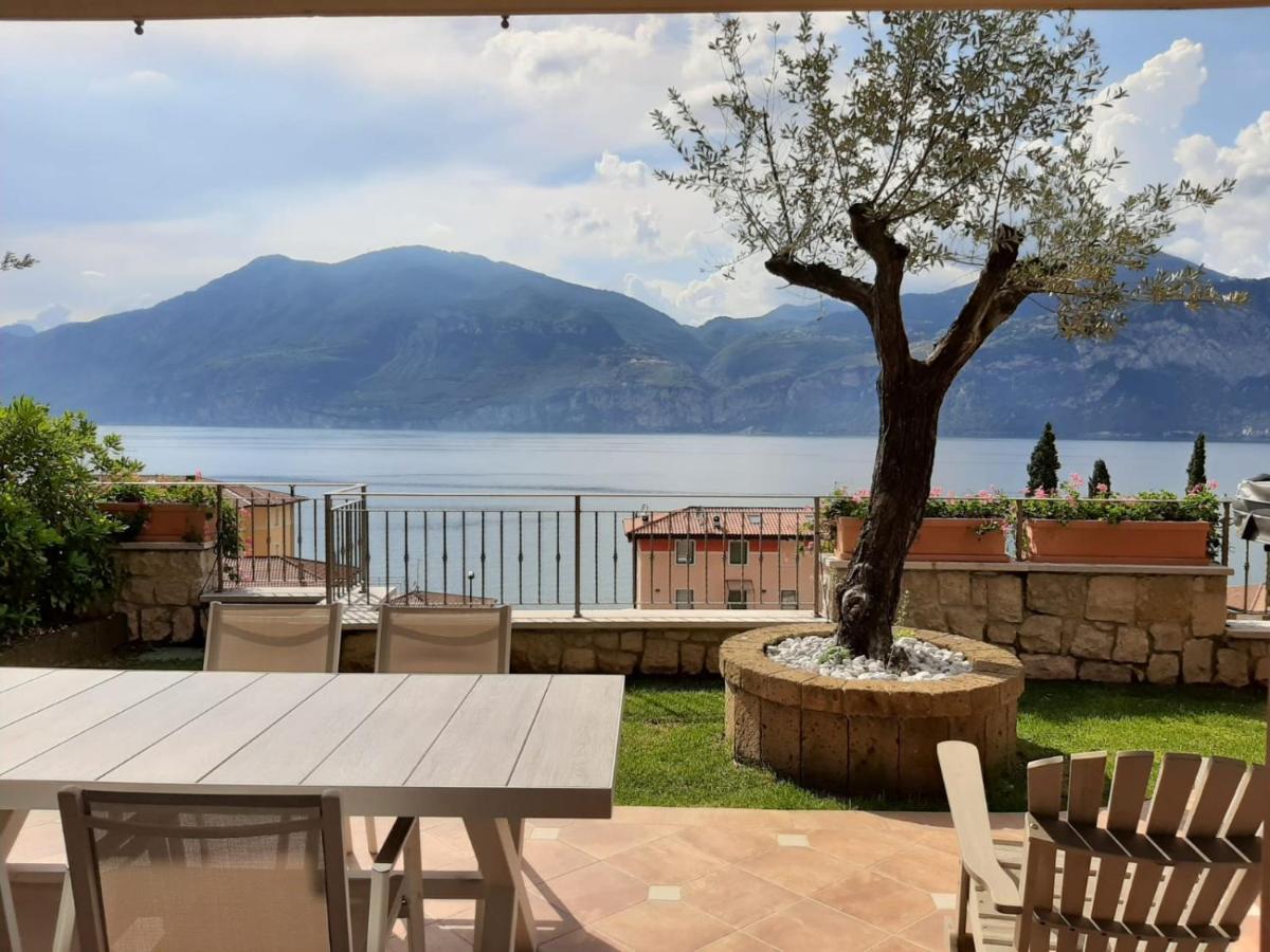 Deluxe: Di Garda Jacuzzi Holiday home