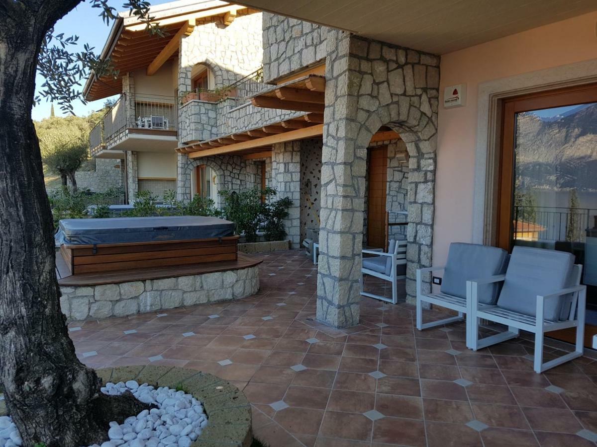 Deluxe: Di Garda Jacuzzi * Brenzone sul Garda