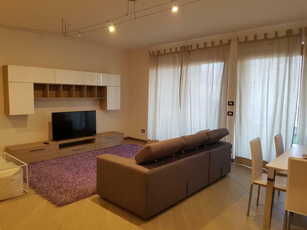 Holiday home Deluxe: Di Garda Jacuzzi *