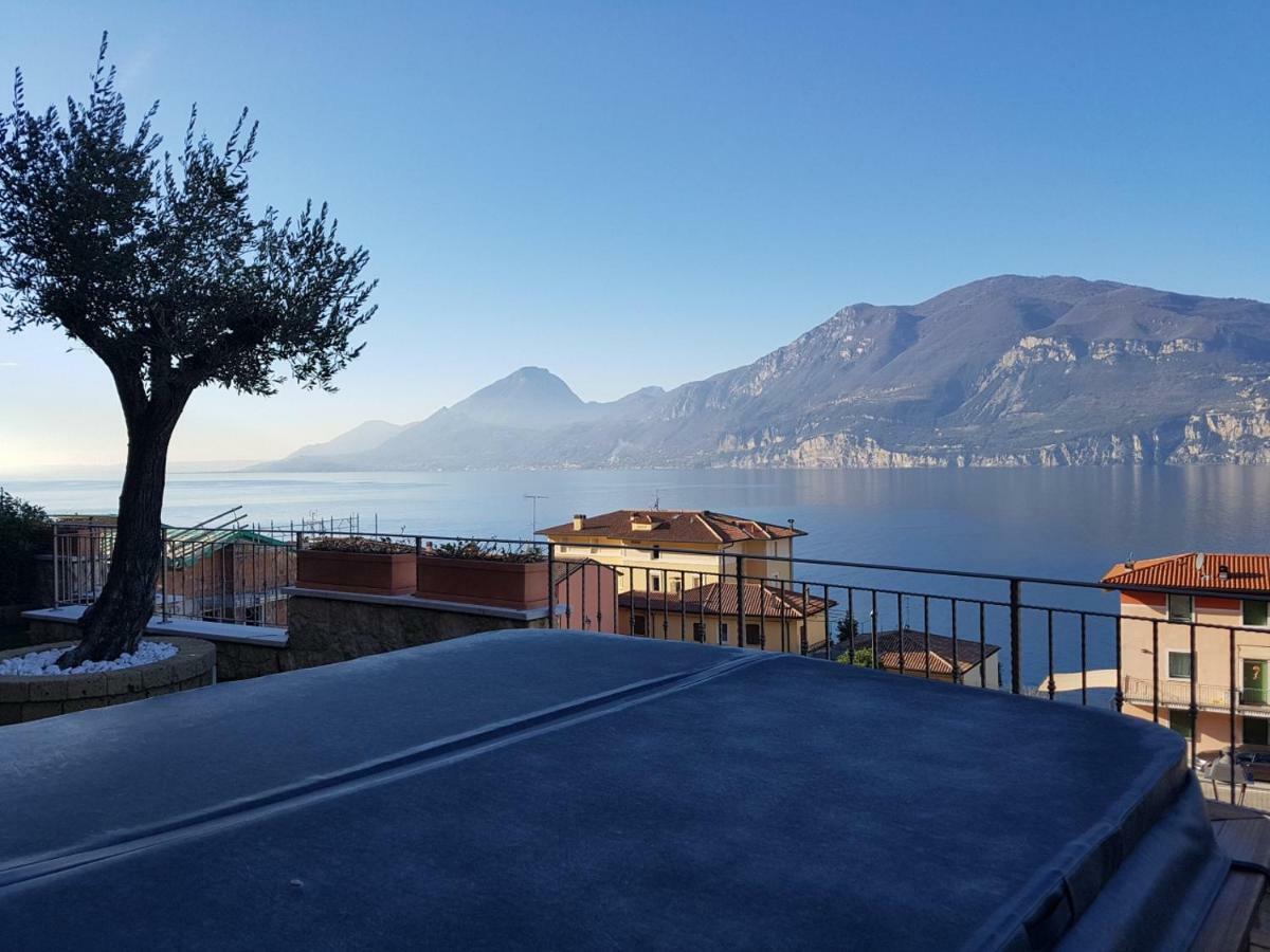 Holiday home Deluxe: Di Garda Jacuzzi *