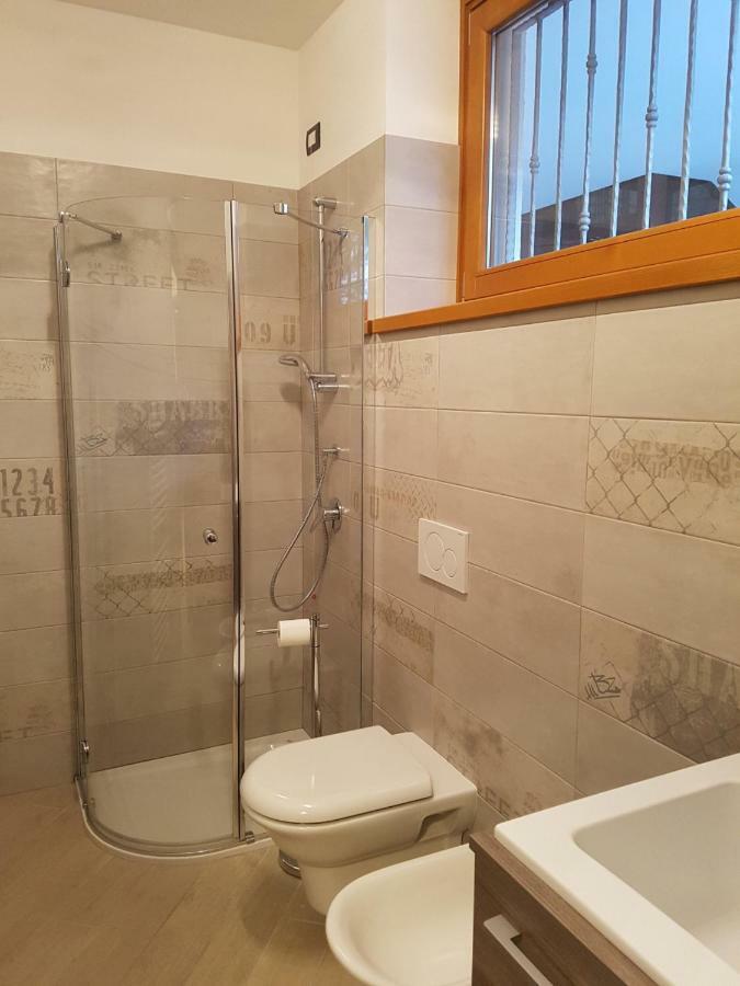 Deluxe: Di Garda Jacuzzi * Brenzone sul Garda