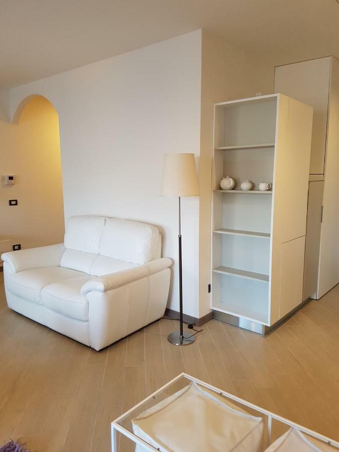 Holiday home Deluxe: Di Garda Jacuzzi