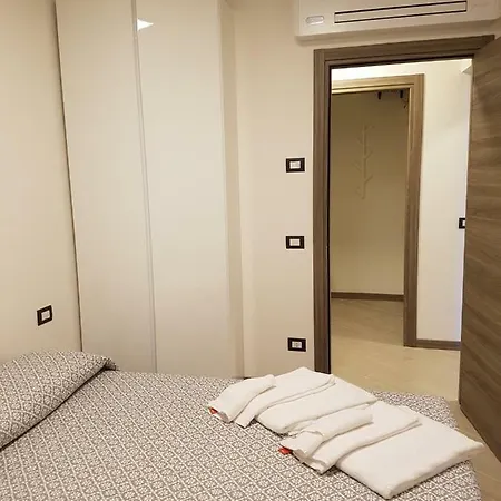 Appartamento Deluxe: Lago di Garda Jacuzzi Suite Brenzone sul Garda Exterior photo