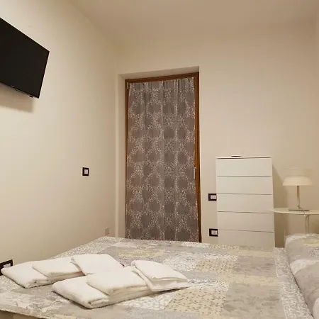 Appartamento Deluxe: Lago di Garda Jacuzzi Suite Brenzone sul Garda Exterior photo