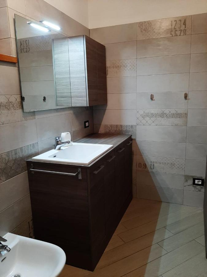 Casa vacanze Deluxe 2 Con Vasca Idromassaggio Vista Di Garda, Riscaldata, Privata E Utilizzabile Tutto L'anno